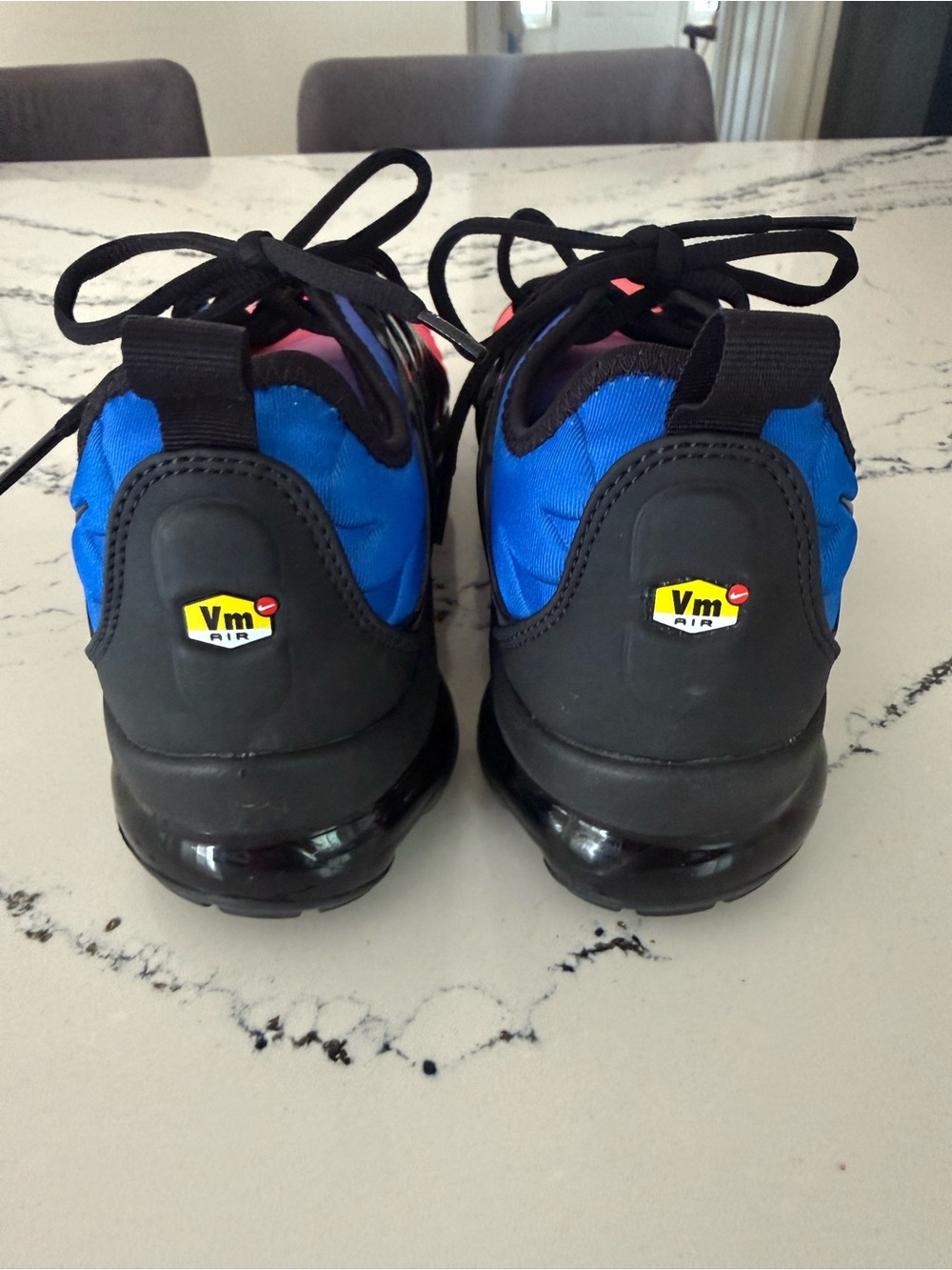 Nike Women’s Pink to Purple Gradient VaporMax Sneakers - Picture 5 of 8